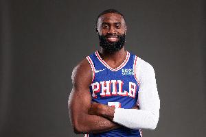杰伦·布朗:NBA球员平均生涯才4年多 我能征战10个赛季已很幸运